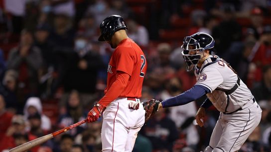 McAdam: Pendulum swings quickly as Sox drop Game 4 taken at Fenway Park (Red Sox)